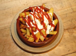 entrantes-patatas-bravas